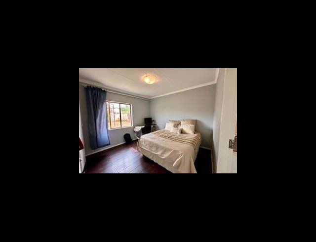 2 BEDROOM HOUSE FOR SALE IN HESTEAPARK